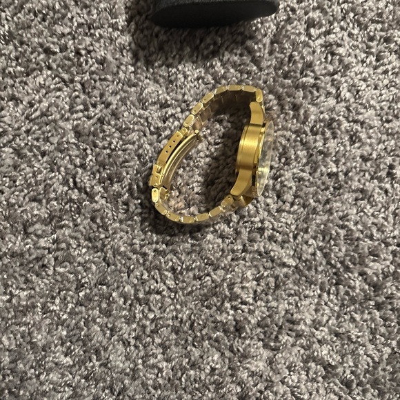 Nixon Sentry Gold Watch - Picture 6 of 10